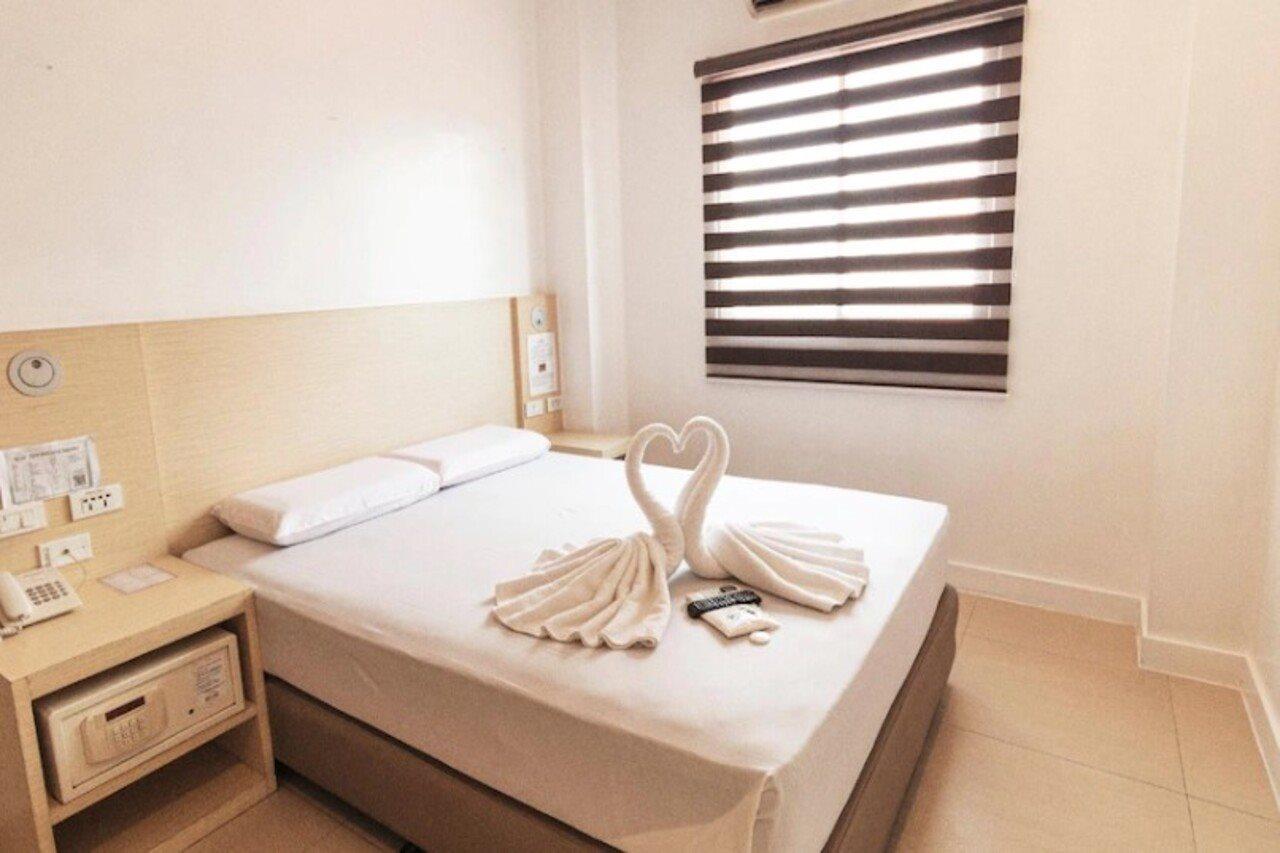 Go Hotels Cubao Quezon City Kültér fotó